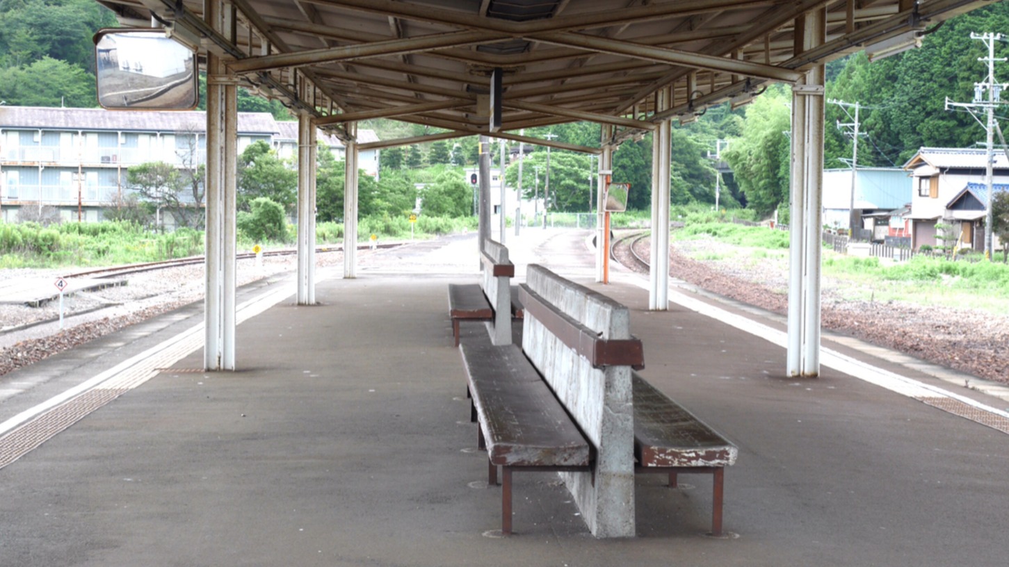 在車站中養蝦？疫情讓日本全國無人車站數量激增該如何應對