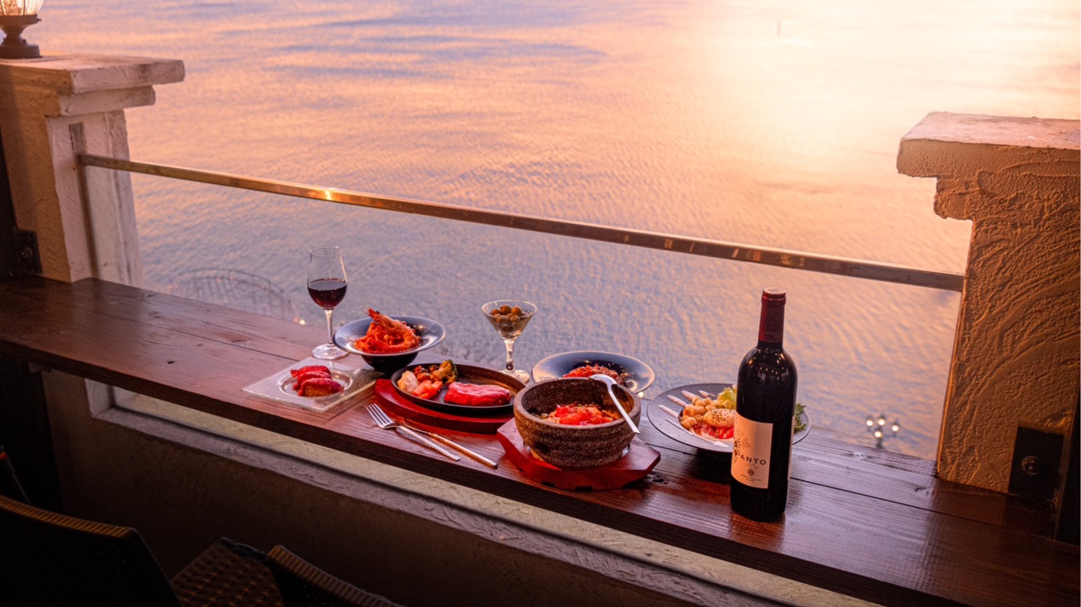 能盡情享受沖繩美國村夕陽美景!正宗日本和牛與BBQ美味料理的人氣餐廳在這裡