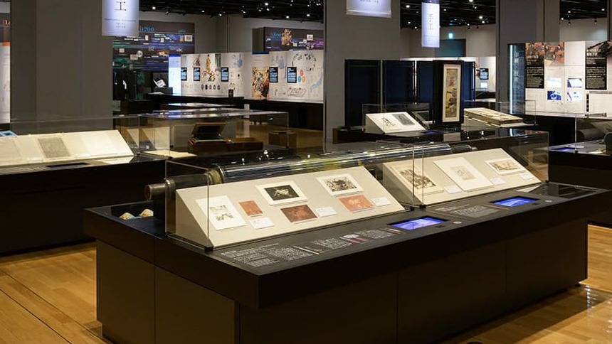 東京「印刷博物館」深度感受印刷的魅力！京極夏彥館長用名片歡迎大家來參觀