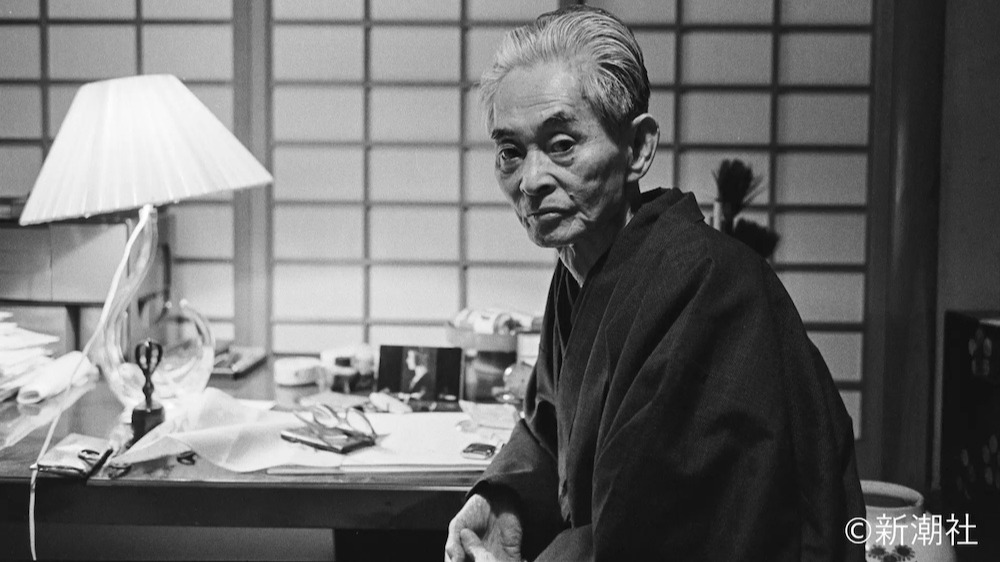 初戀對象是同寢室學弟？從小失去親人，寫下日本人獨有美感的文學家「川端康成」