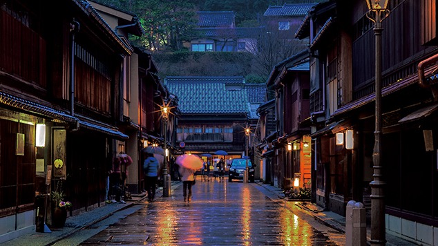 金澤市中心高級旅館「雨庵 金澤」泡茶吃和菓子賞藝術品,體驗最美的雨之金澤
