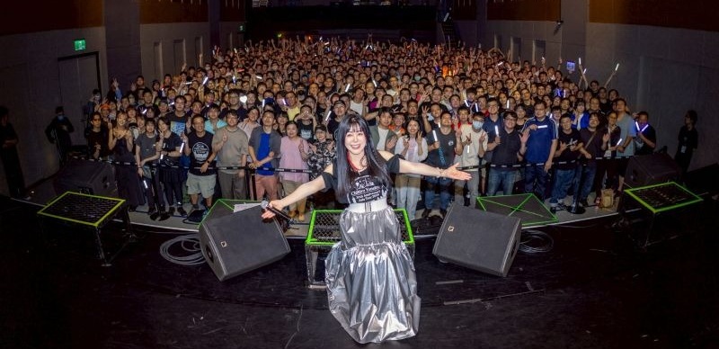 米倉千尋30週年巡演登台北，經典神曲〈嵐の中で輝いて〉引爆全場大合唱