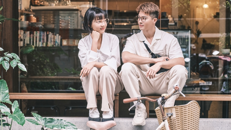 JINS春夏新品連發 「RELIFE」&「日本製」眼鏡接力登場 80s經典元素回歸打造復古風格新時尚