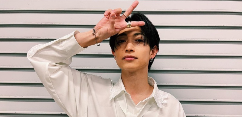 JUNON BOY選秀出身的演員綱啓永，從戰隊系列一步步紅起來的演藝之路