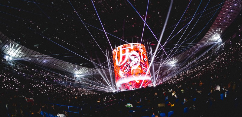 【現場報導】amazarashi「電腦演奏監視空間 Ghost」橫濱演唱會，結合音符與朗讀的現代反叛之詩