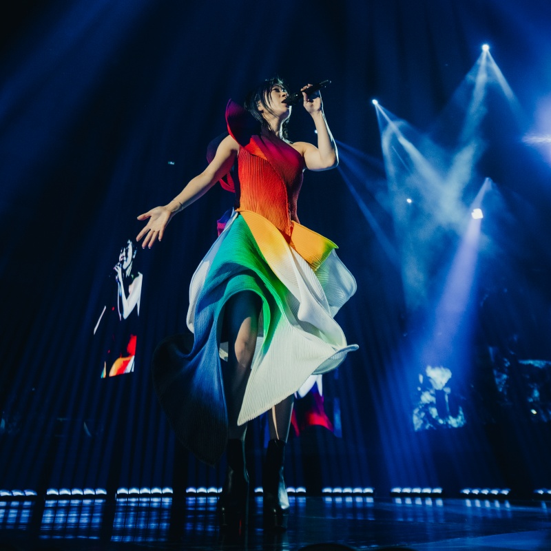 【現場報導】宇多田光首場台灣演唱會哽咽道謝!小巨蛋萬人感動合唱神曲〈First Love〉