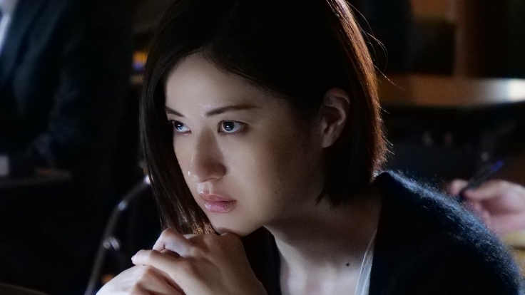 可帥氣可婉約的演員「松本若菜」佳作連發!日劇《勿說是推理》的貓田警官、《金魚妻》的頭痛妻都是她