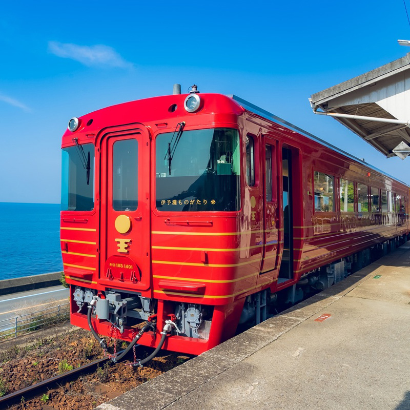 【觀光列車】開箱四國「伊予灘物語」道後篇，品味櫻花與夕陽的春季饗宴