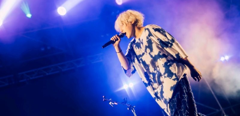 秋山黃色首次海外專場「黄一色」獻給台北，向歌迷預告演出會有小驚喜