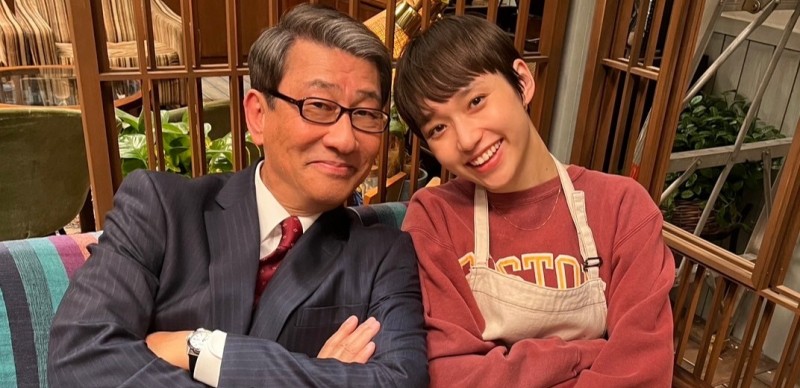 可愛童星長大了！白本彩奈在《再續．倒數第二次戀愛》飾演中井貴一的女兒