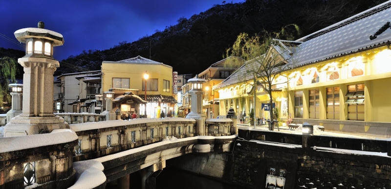 追雪不忘暖身心 雪與溫泉編織的冬季城崎溫泉 從北到南一路玩 一地包辦冷暖雙饗宴