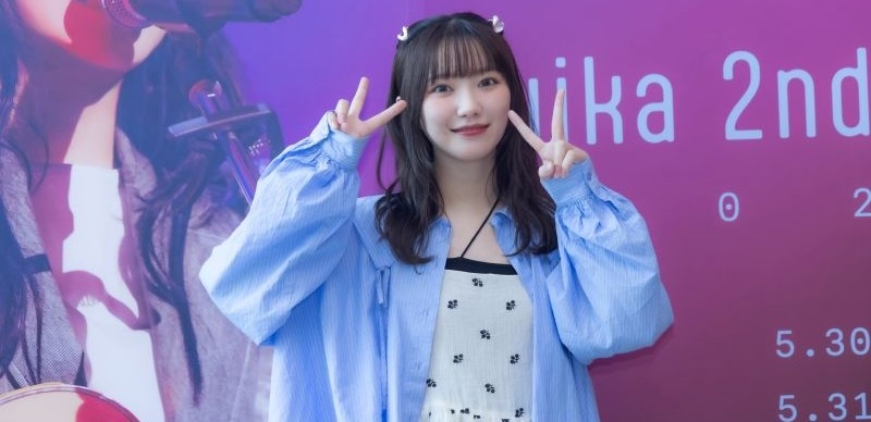 【訪問】Yuika 二度來台挑戰臭豆腐超崩潰，羞談理想告白：「一定要面對面」