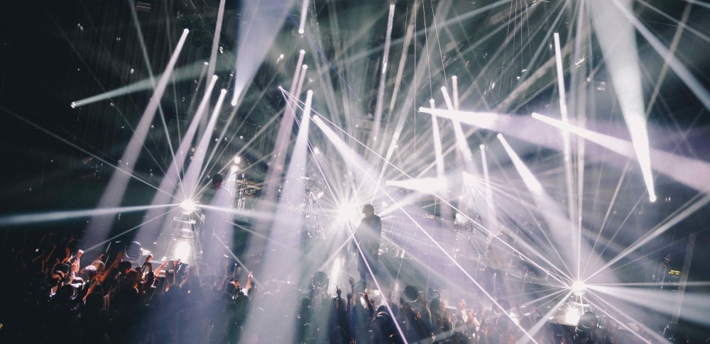 【現場報導】なとり（natori）巡迴東京場，擁抱被生活磨損而不美的自己，用音樂跟觀眾摩擦！