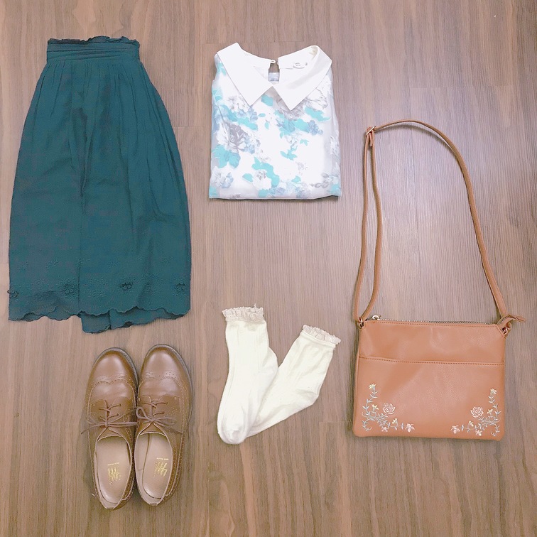 文青深色棉麻及膝裙