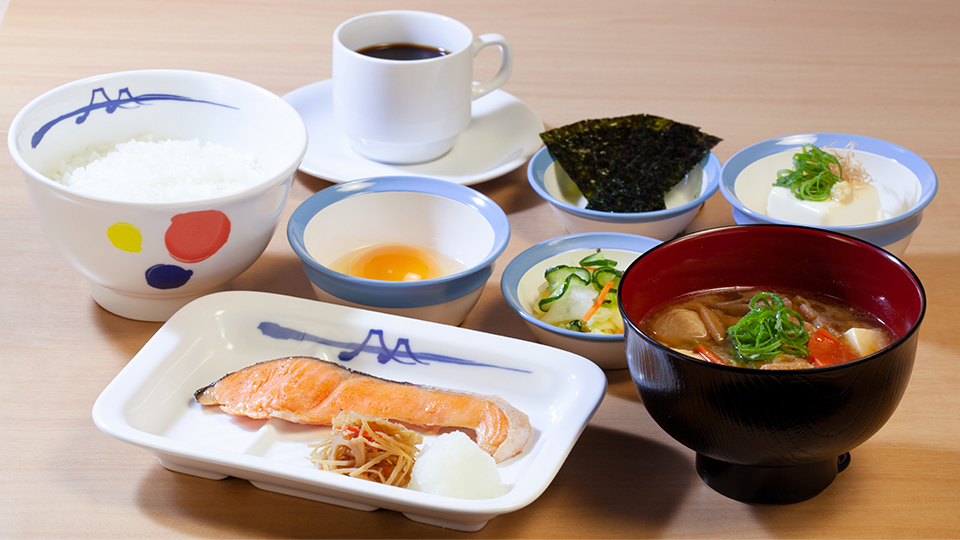 用日式庭園景觀佐美味丼飯 全日本最優雅的松屋在這裡！