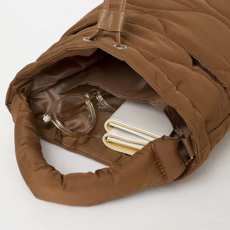 絎縫兩用束口包（Brown）內層