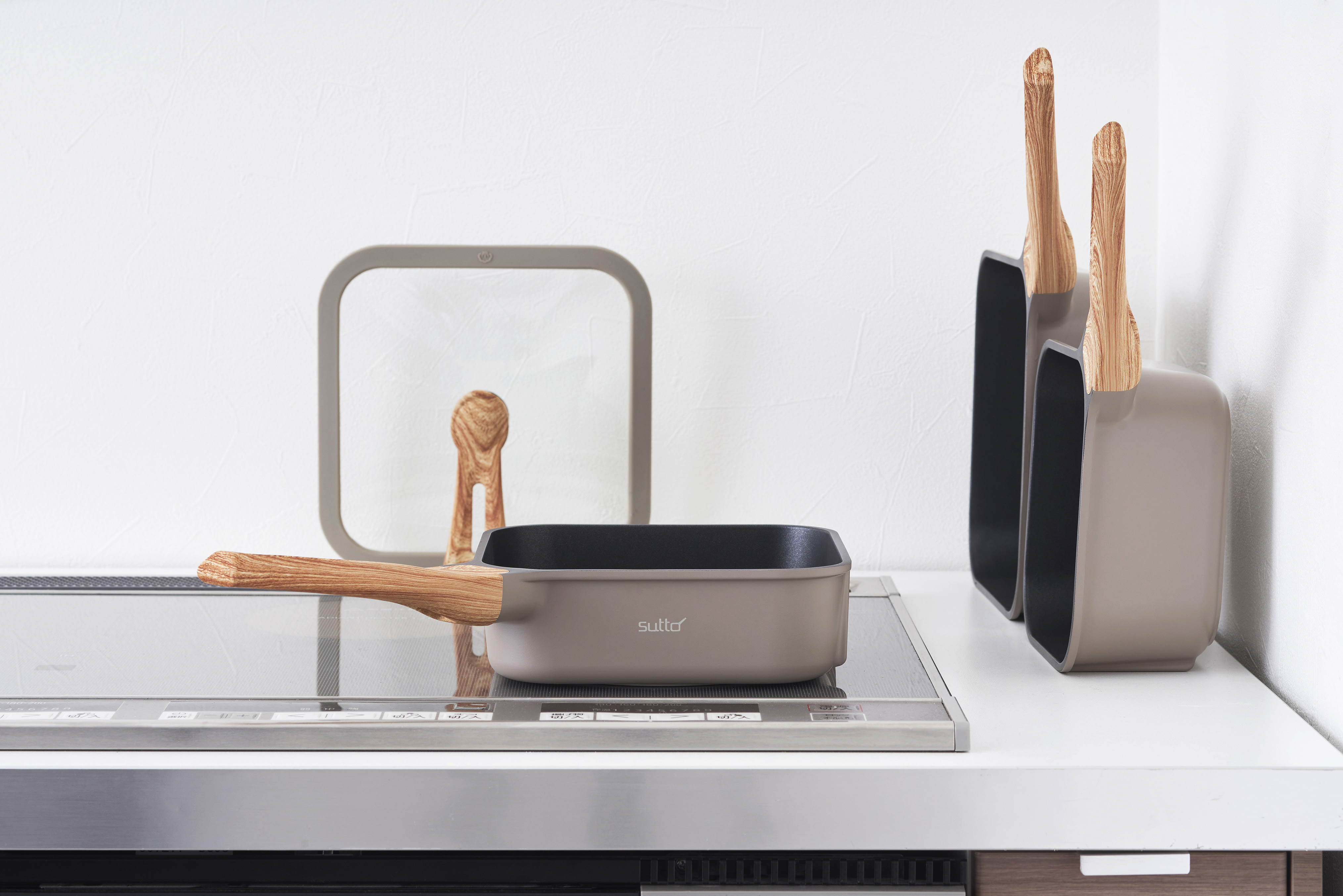 新款平底鍋側面