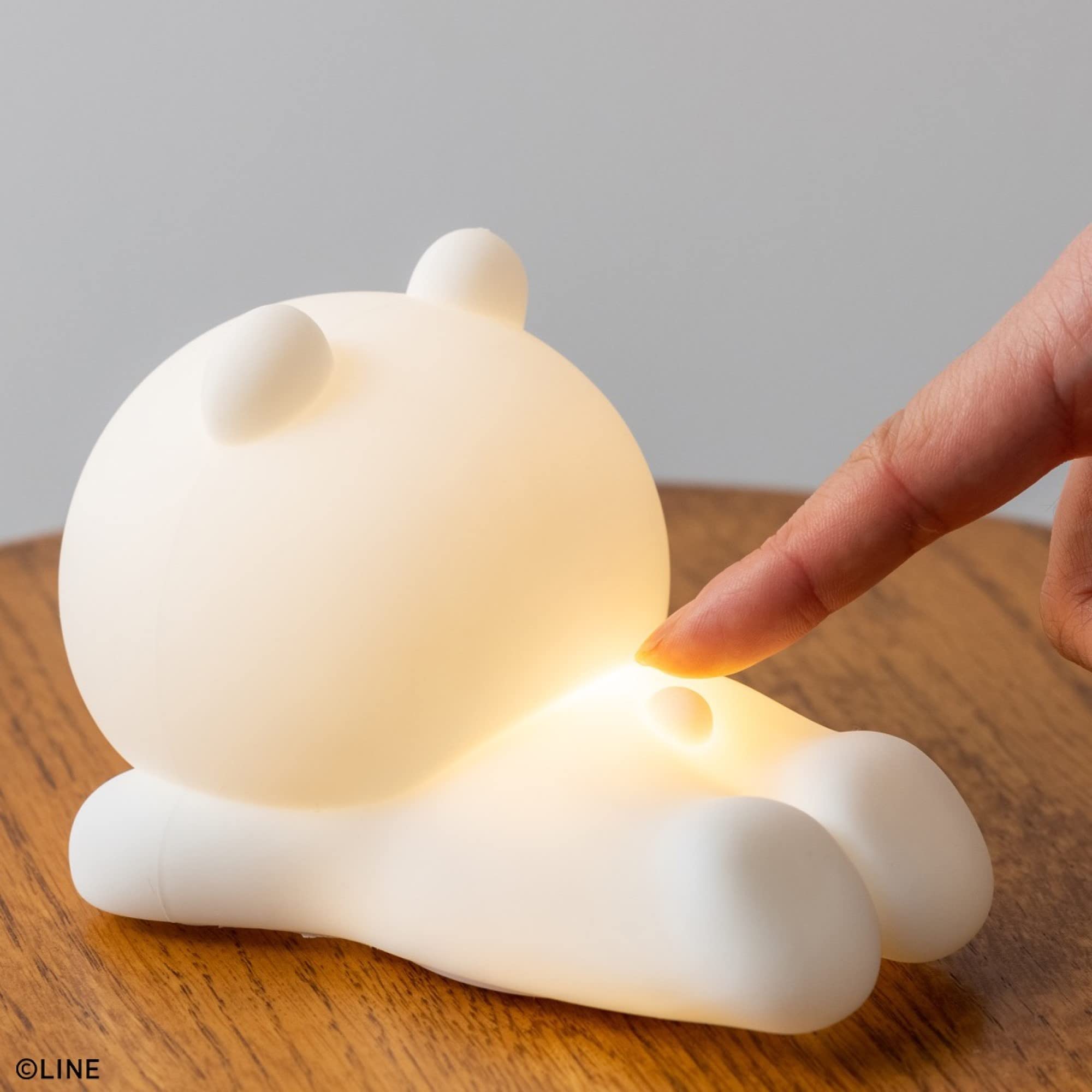 熊大造型夜燈背面