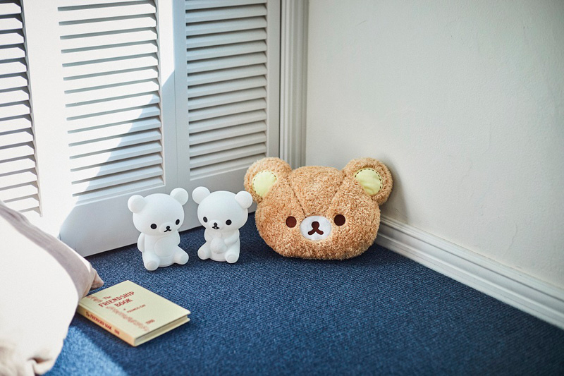 Lara Bear and Little White Bear with Home Night Light Special Issue