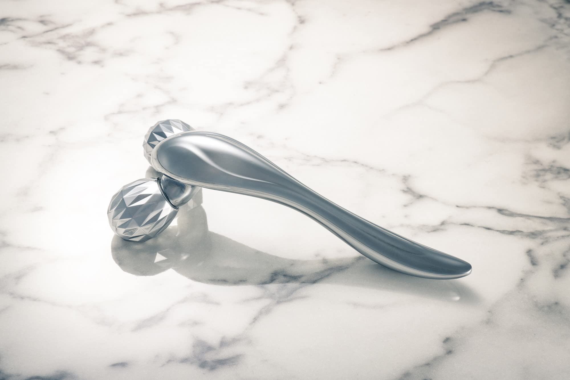 鍺金屬臉部美顏按摩器