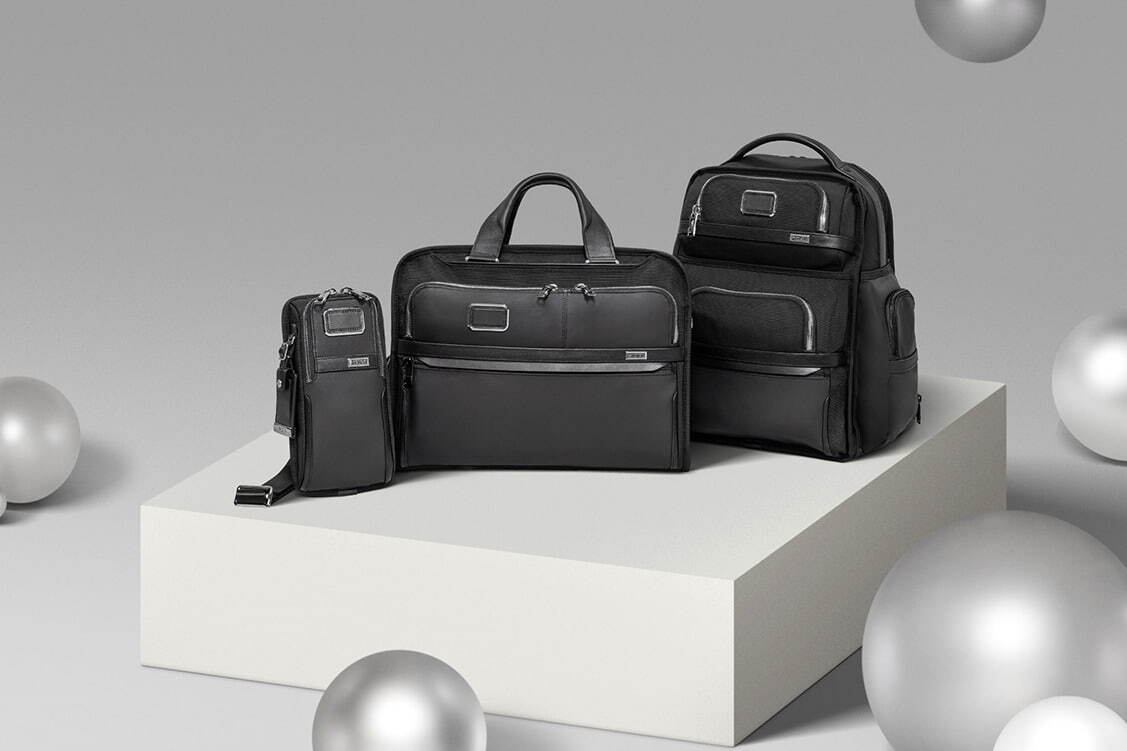xmas_chrsitmas_Tumi_Holiday Limited edition 2022