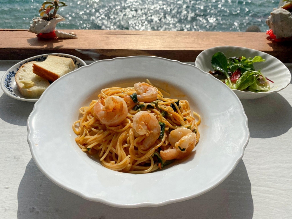 遠眺明石海峽大橋的海景咖啡廳「fiesta」