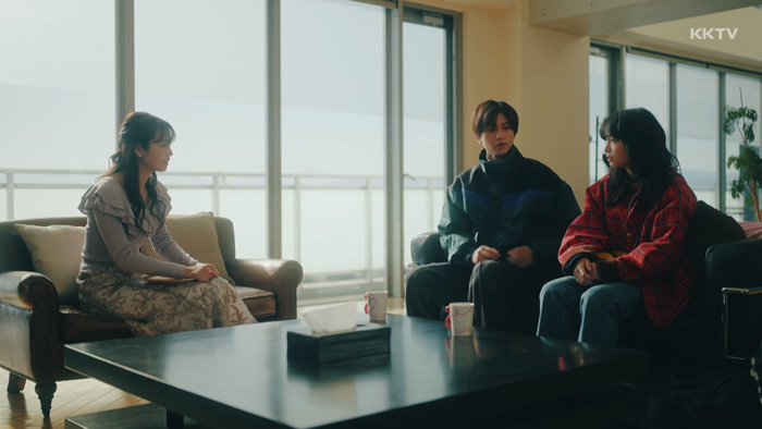 《黃昏時，牽起手》