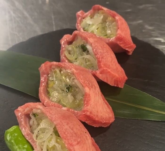 焼肉とんび