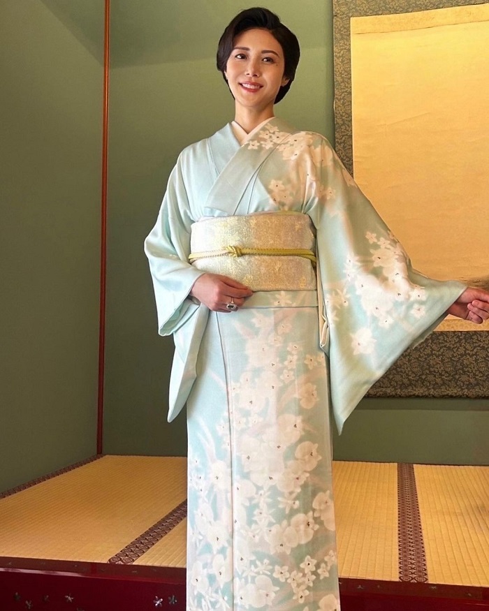 松嶋菜菜子和服