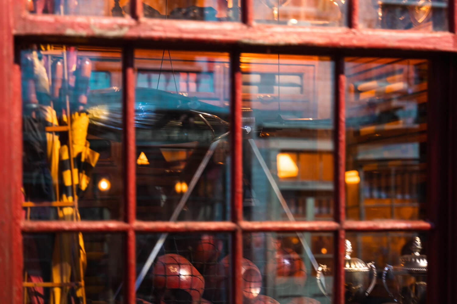 哈利波特_參觀型娛樂設施_斜角巷_優質魁地奇用品商店_高級クィディッチ用具店_Quality Quidditch Supplies