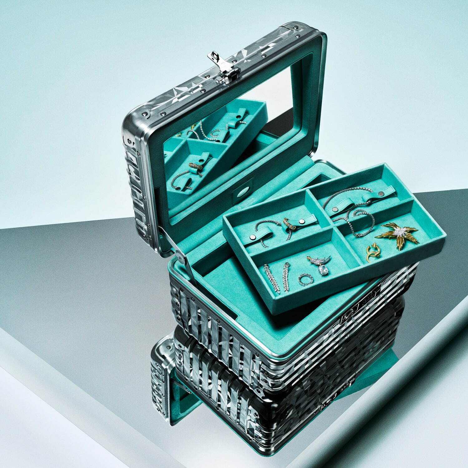 Tiffany x RIMOWA聯名系列珠寶盒行李箱