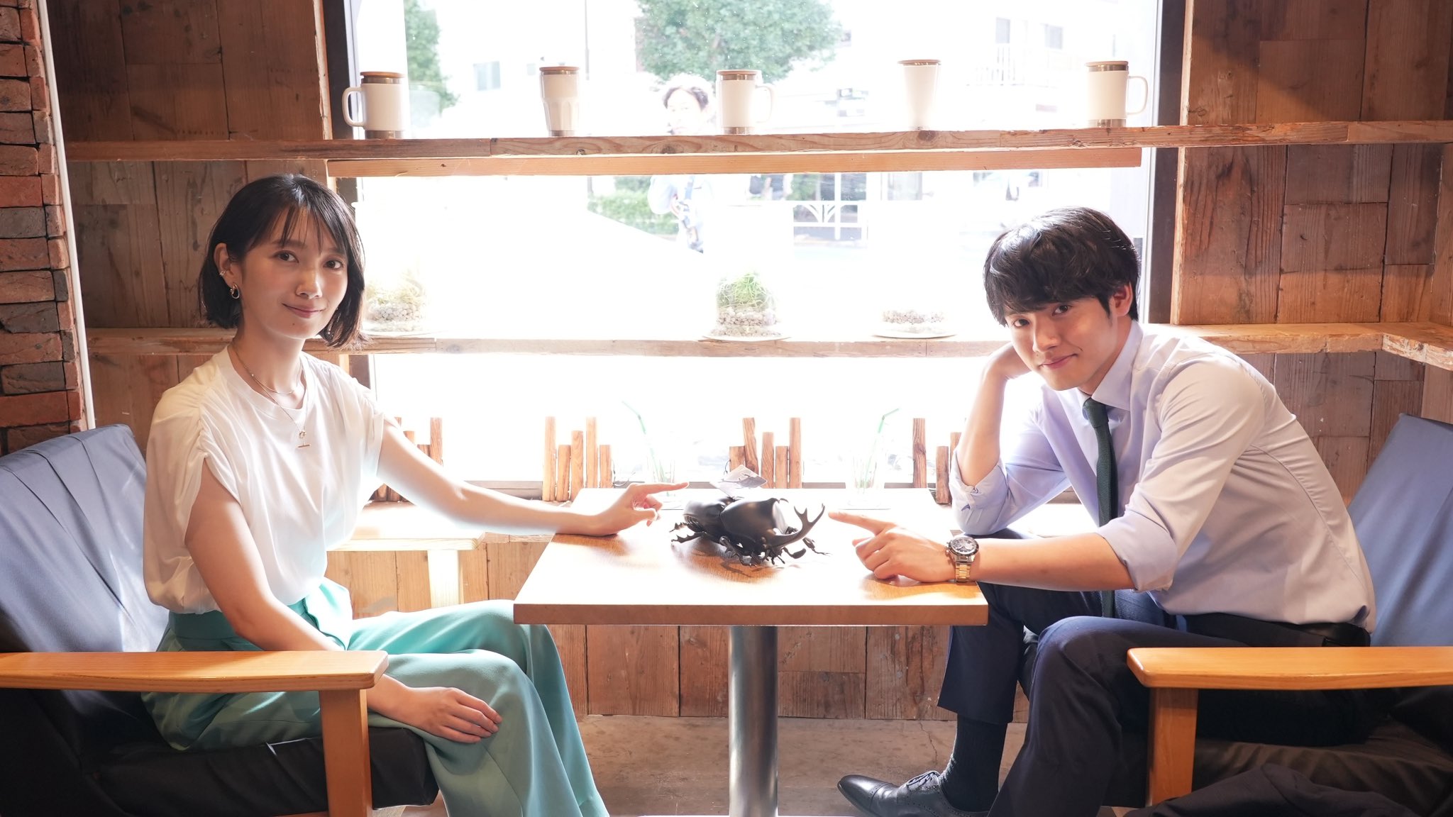 看這邊嘛向井君