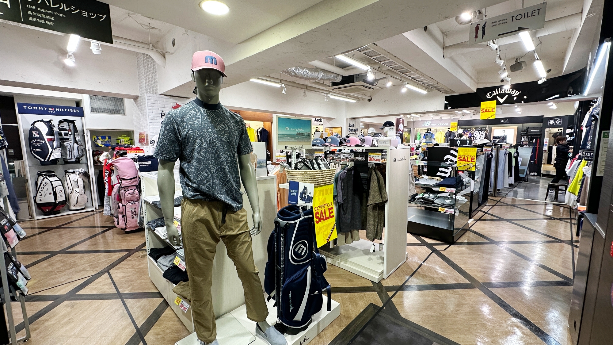 高爾夫運動愛好者必逛「Victoria Golf 新宿店」，全日本最大最齊全高爾夫用品專賣店，眾多高爾夫服飾鞋款等你來挑選 Japaholic