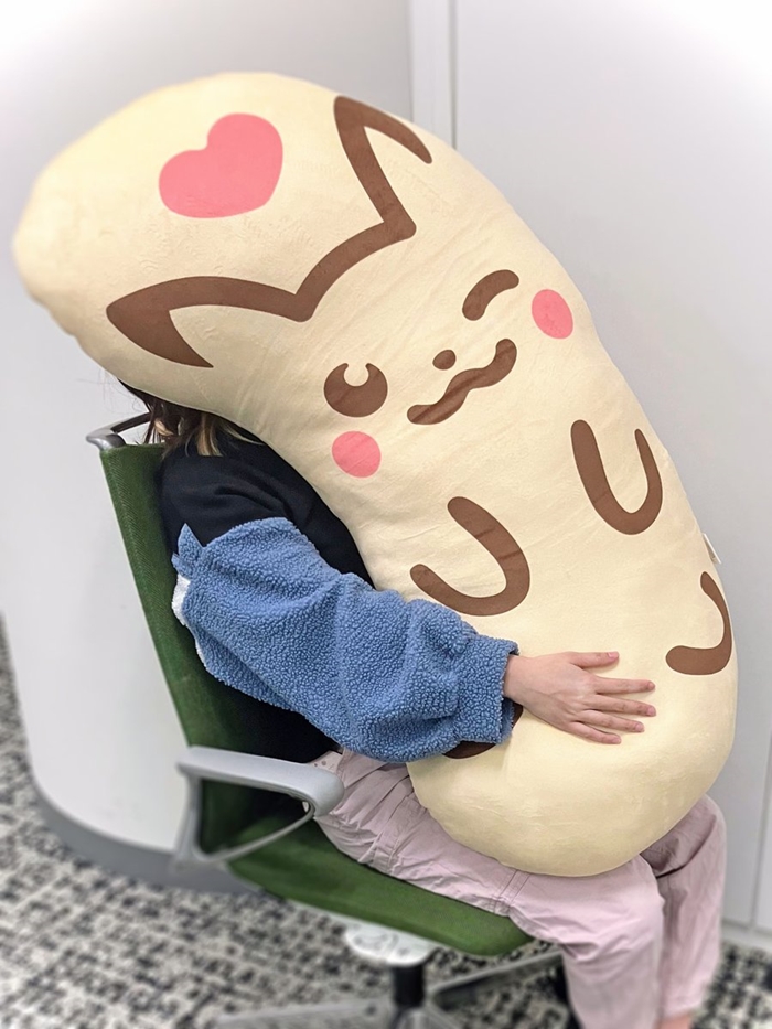 東京芭娜娜皮卡丘款抱枕