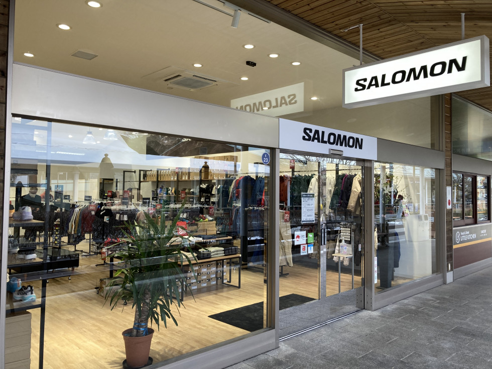 運動品牌 SALOMON