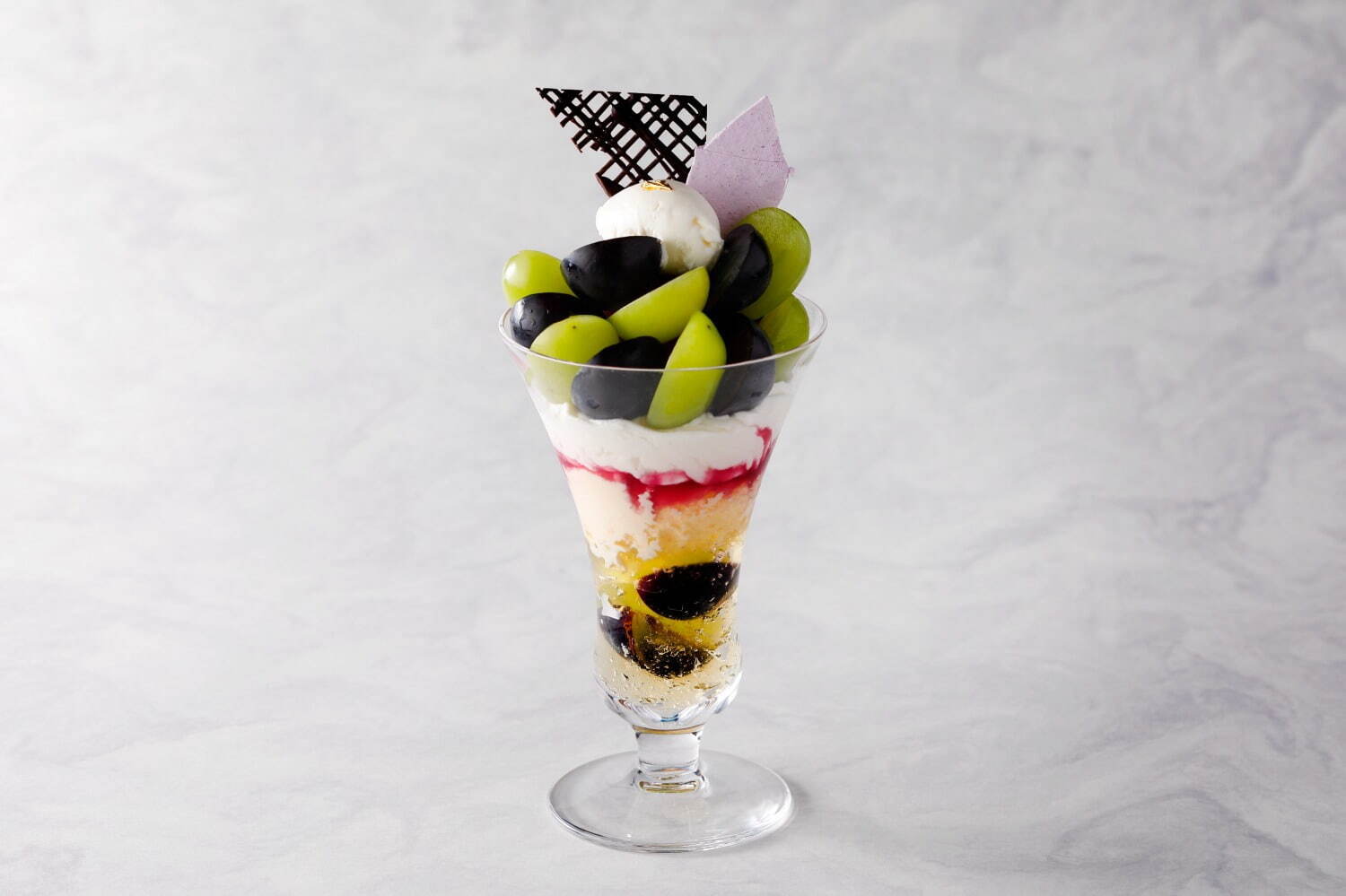 2024年8月_美麗甜點_資生堂PARLOUR_真夏的聖代祭典_岡山縣產葡萄聖代