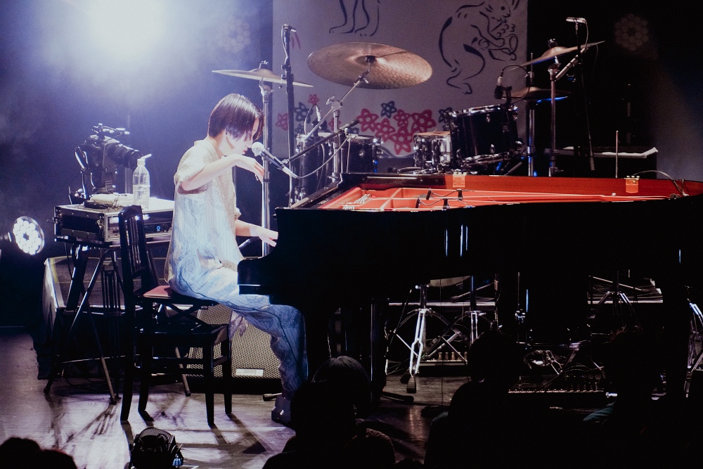 日食なつこ（Nisshoku Natsuko）