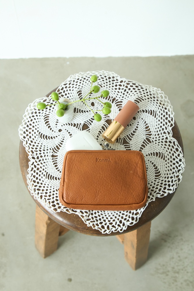 Kanmi. 皮革包包雜貨