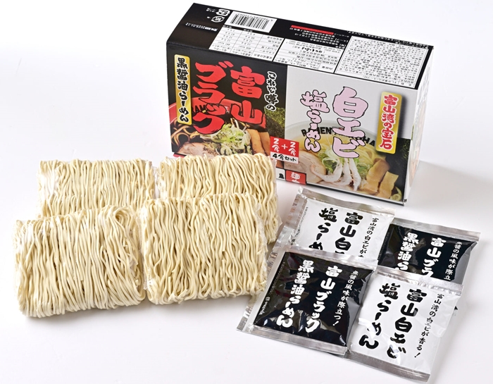 富山 BLACK 黑醬油拉麵