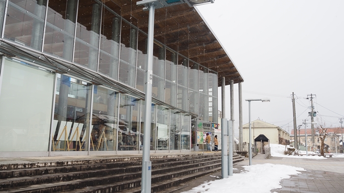 田澤湖一周巴士置物櫃