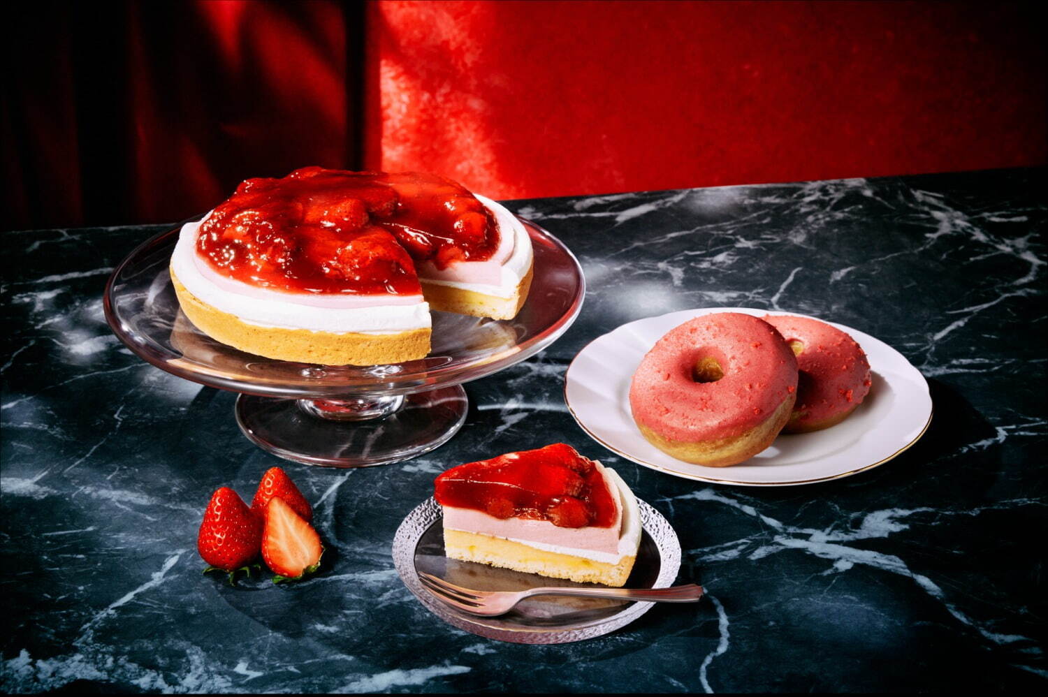 日本星巴克_草莓_ 2025 年夏季甜點第 1 彈