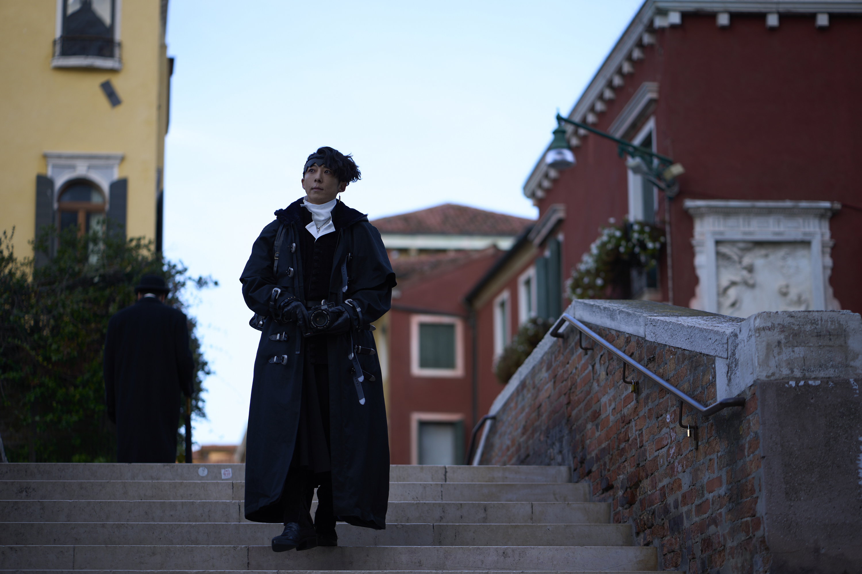 《岸邊露伴一動也不動》