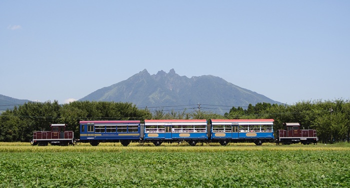 Minamiaso Railway Takamori Line