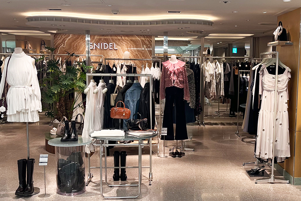 鶴屋百貨 SNIDEL