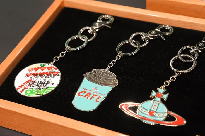 Vivienne Westwood 周邊商品