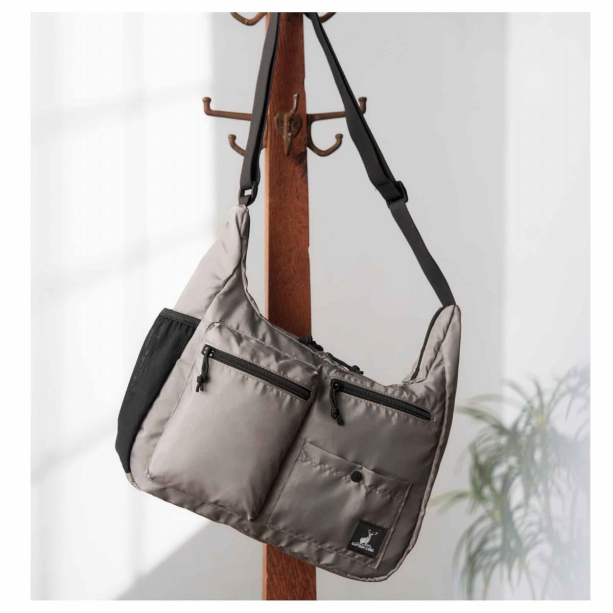 CAPTAIN STAG多口袋侧背包