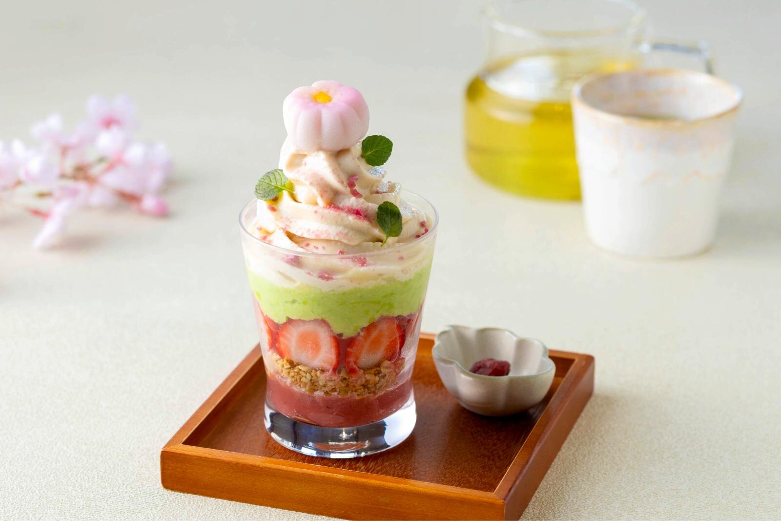 2026年4月_美麗甜點_Cosme Kitchen Adaptation 阪神梅田_花餅櫻花聖代