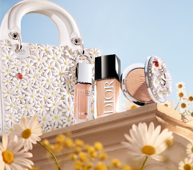 DIOR 迪奧超完美持久亮采餅 