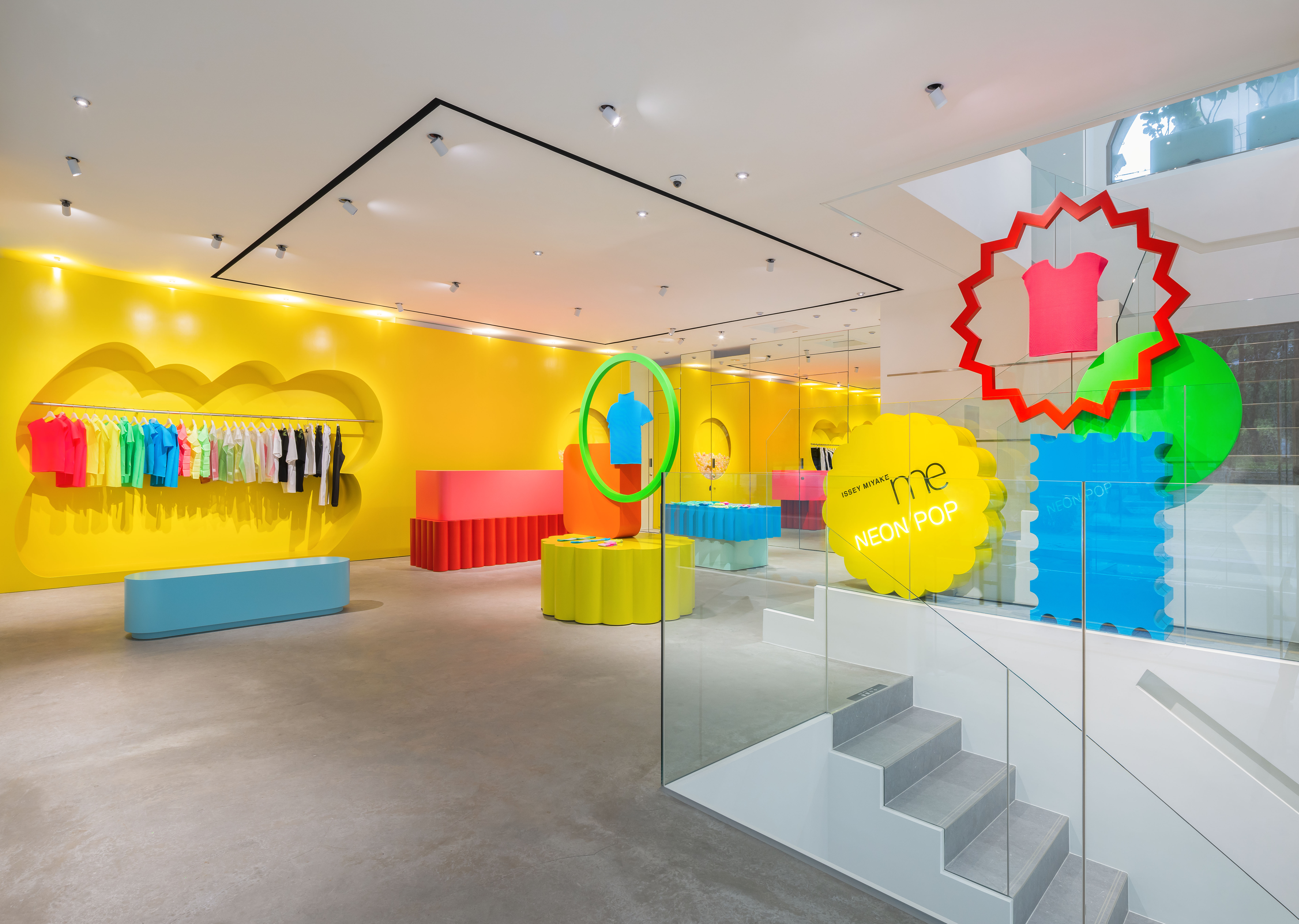 me ISSEY MIYAKE NEON POP 超可愛霓虹快閃