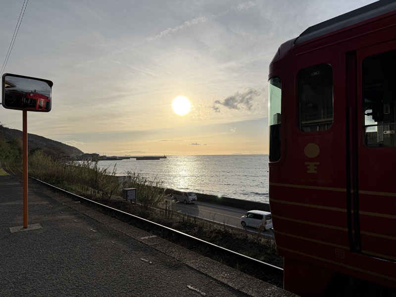 JR四國觀光列車伊予灘物語